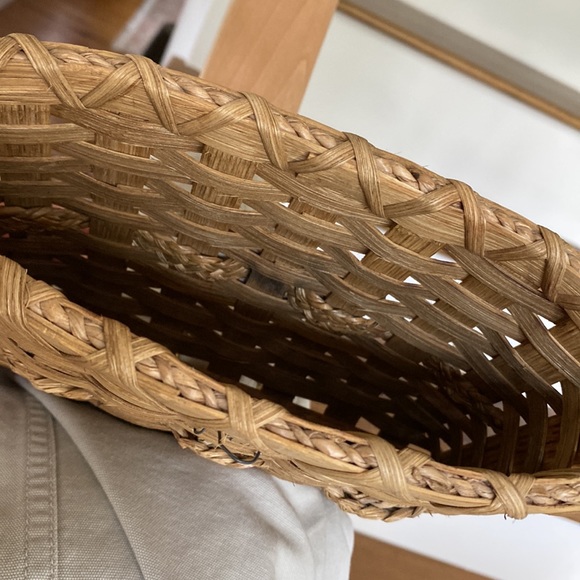 Wall Organizer Key and Letter Basket - Picture 7 of 7